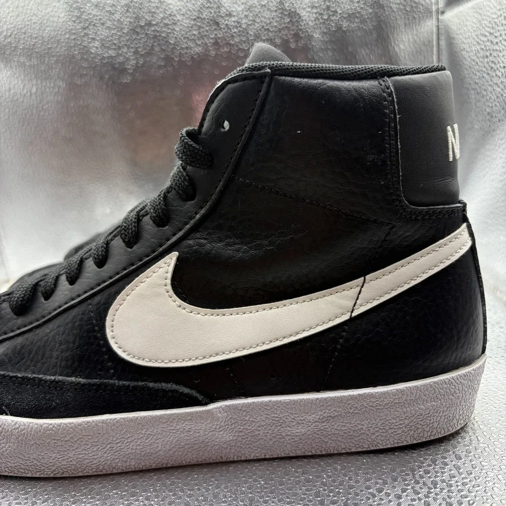 Nike size 7y